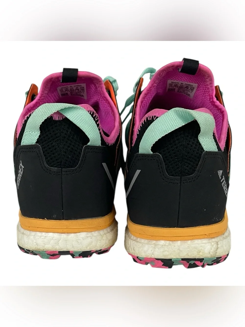 Adidas TERREX AGRAVIC FLOW Sneakers in Acid Mint/Core Black W/ Screaming Pink